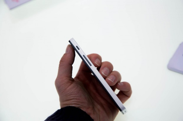 Eine seitliche Ansicht des BQ Aquaris